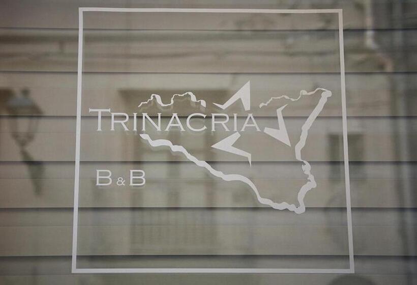 צימר Trinacria Caccamo   Luxury Rooms