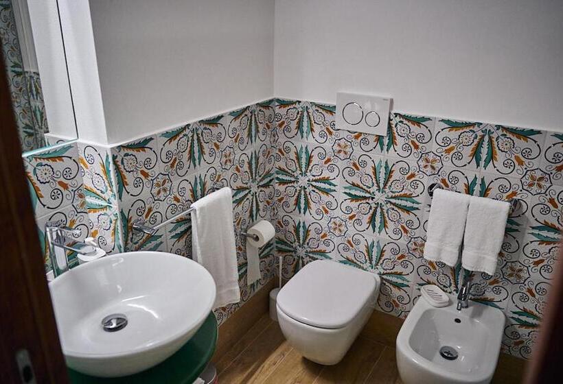 צימר Trinacria Caccamo   Luxury Rooms