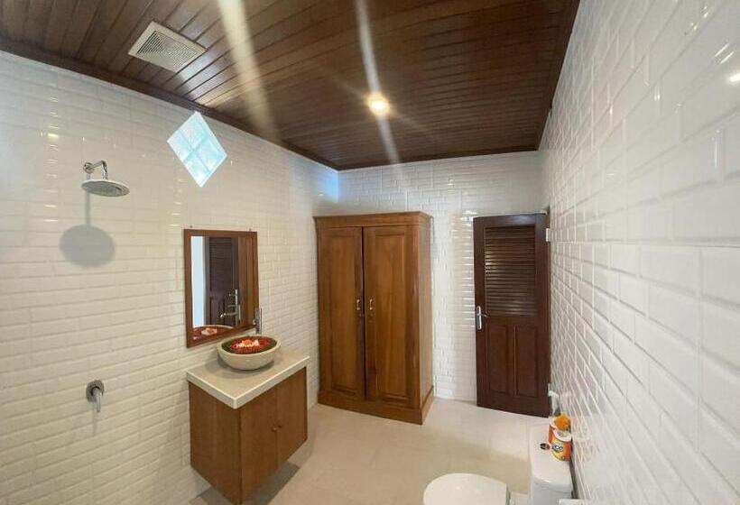 Bed and Breakfast Bupon House Cempaka Room
