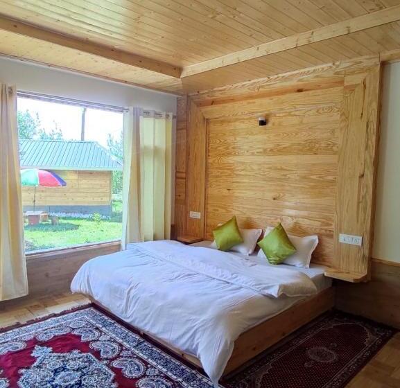 تختخواب و صبحانه Cascade Mountain Retreat Manali