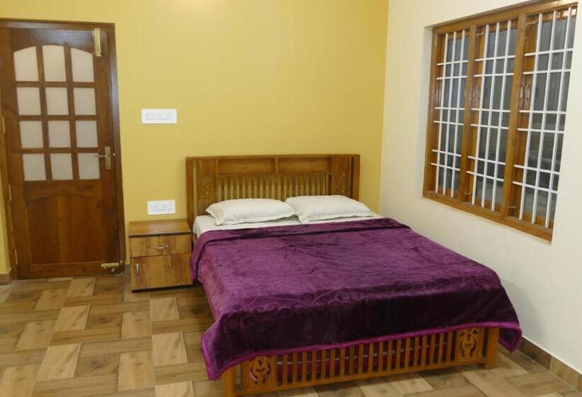 ベッドアンドブレックファースト Fem S Nest