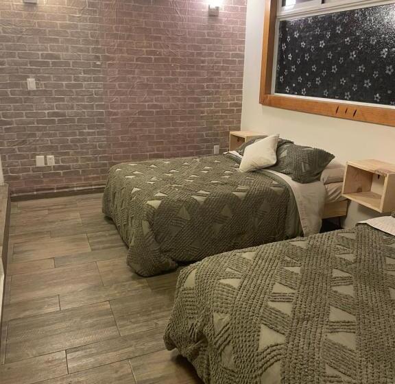 مبيت وإفطار Posada Colón