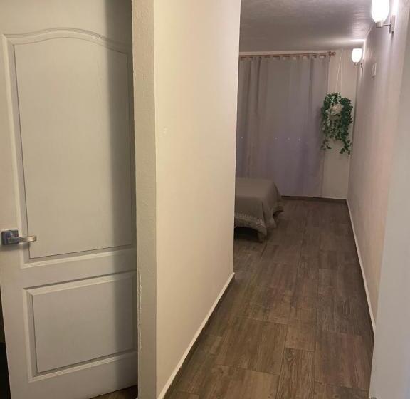 مبيت وإفطار Posada Colón