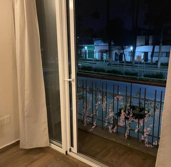 مبيت وإفطار Posada Colón