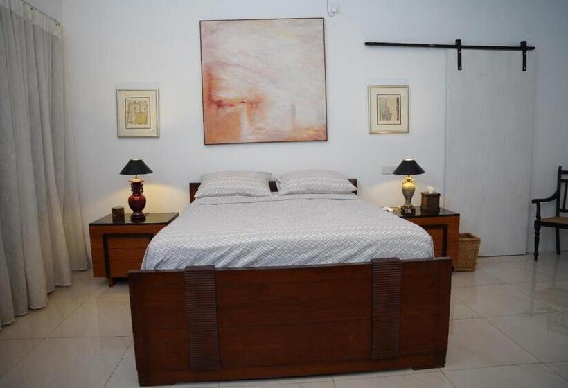 ベッドアンドブレックファースト Villa Blue Lotous