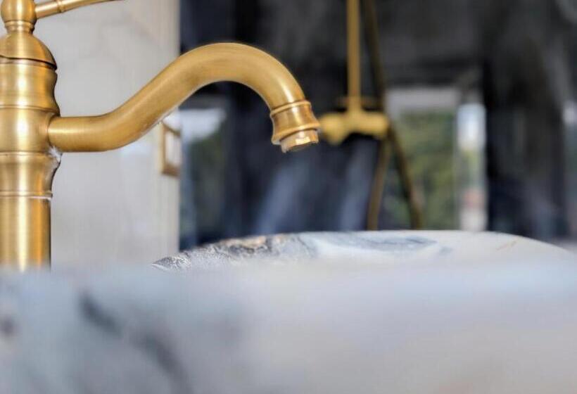 مبيت وإفطار Villa Dafne