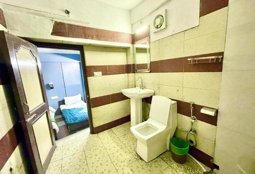 Central Hotel By Rb Group Mall Road Prime Location In Front Of Naini Lake Hygiene And Spacious Room