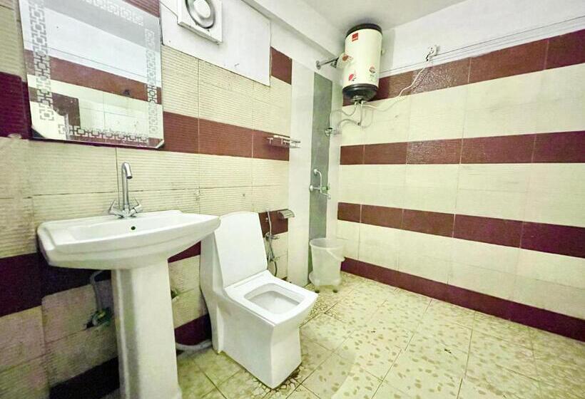 Central Hotel By Rb Group Mall Road Prime Location In Front Of Naini Lake Hygiene And Spacious Room