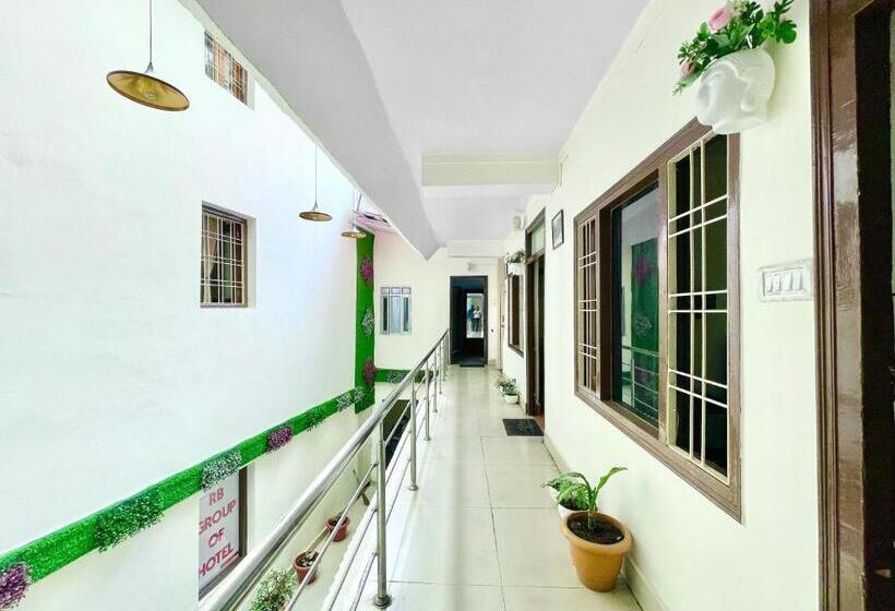 Central Hotel By Rb Group Mall Road Prime Location In Front Of Naini Lake Hygiene And Spacious Room