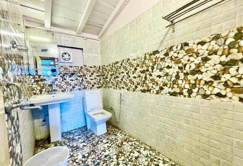 Central Hotel By Rb Group Mall Road Prime Location In Front Of Naini Lake Hygiene And Spacious Room