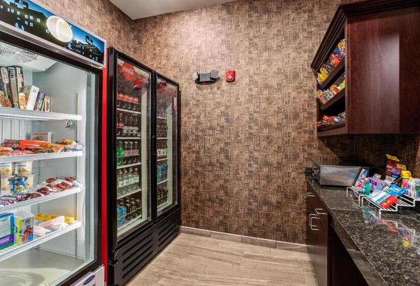 Cobblestone Hotel & Suites   Rhinelander