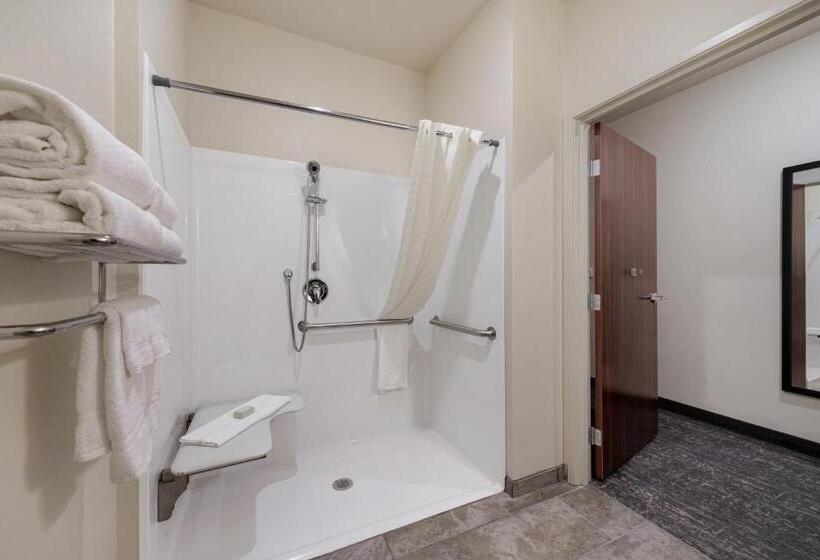 Cobblestone Hotel & Suites   Russells Point At Indian Lake