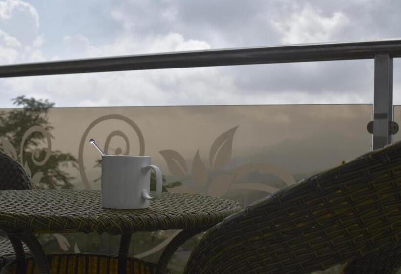 Dalhousie Hotel & Resort