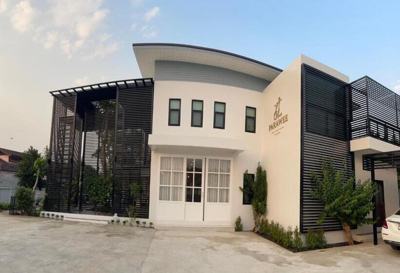 Hotel โรงแรม ปารวี บูทีค เชียงราย