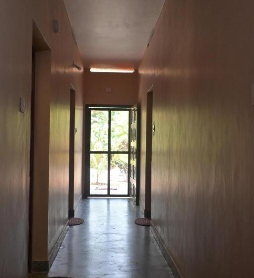 فندق Pink Flower Tourist Home