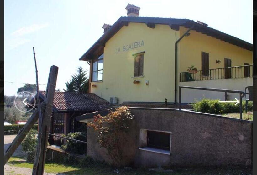 בית מלון כפרי Agriturismo La Scalera