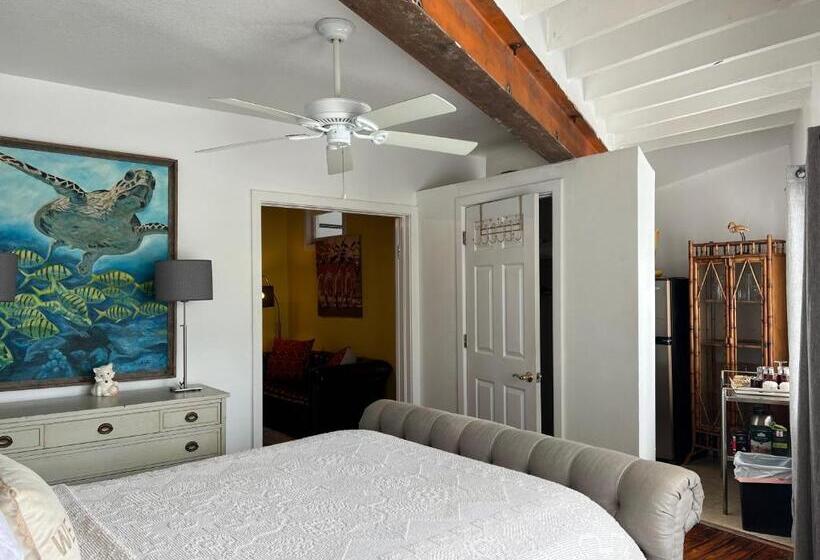 فندق Burns Square