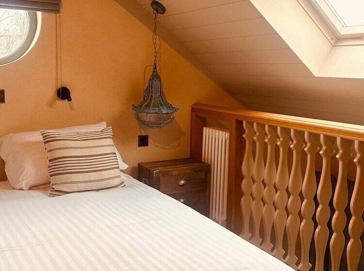 בית מלון כפרי Bushmills Townhouse