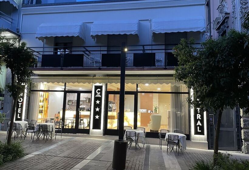 فندق Central Giacomini