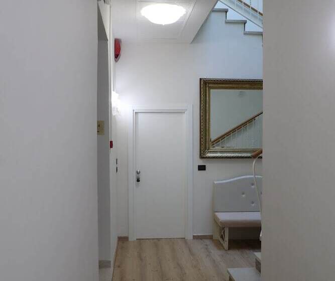 فندق Central Giacomini