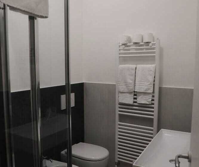 فندق Central Giacomini