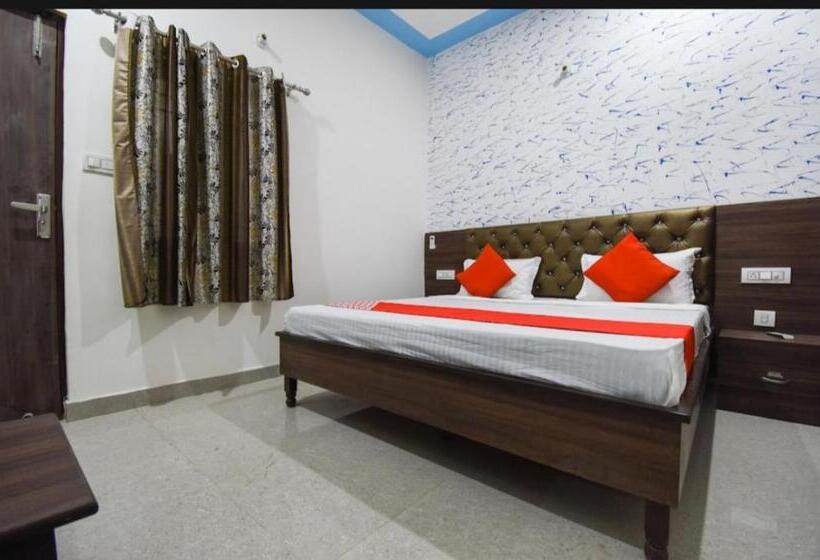 Hotelli Chandigarh Inn