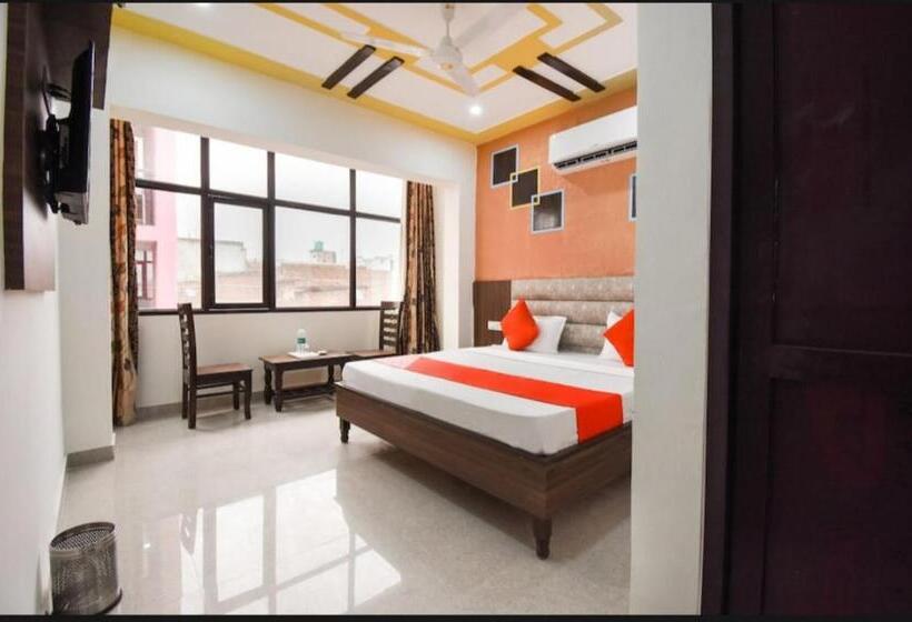 Hotelli Chandigarh Inn