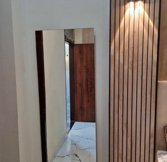 酒店 Chitransh Residency