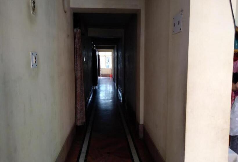 בית מלון כפרי Golden Palace Lodge