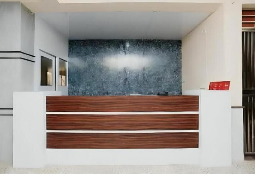 בית מלון כפרי Goroomgo Green Akress Bhubaneswar