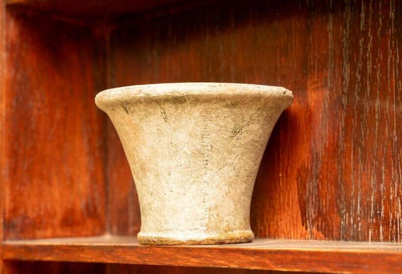 هتل Jazeerat Qubtan