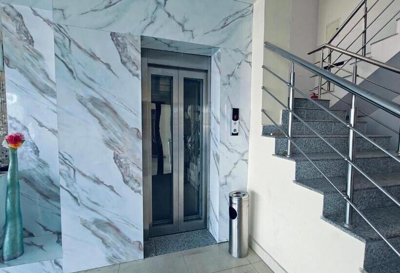 فندق Kirti Heritage