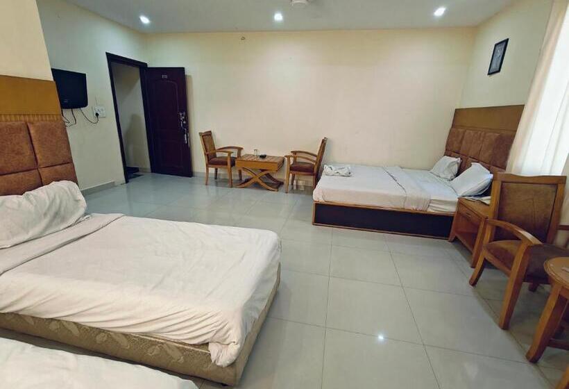 فندق Kirti Heritage