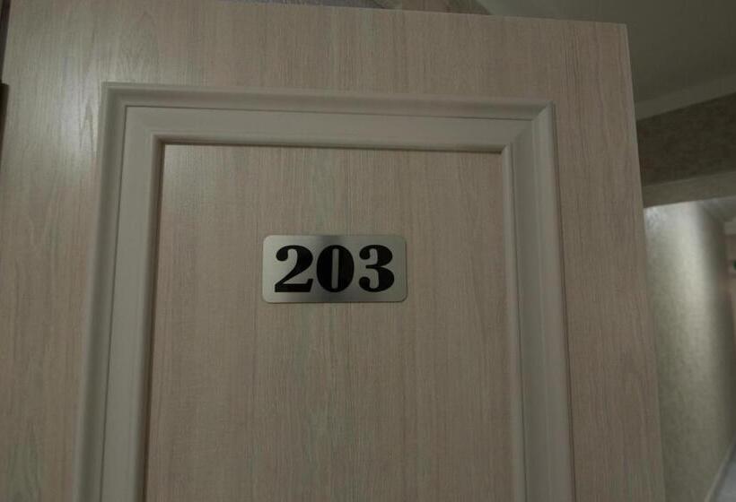 בית מלון כפרי Mercuri Meridian