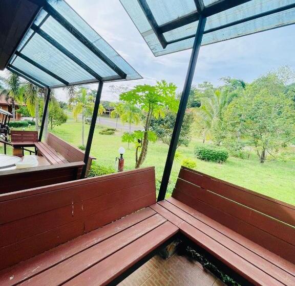 فندق Mj Gargen View เรือนหลวงรีสอร์ท