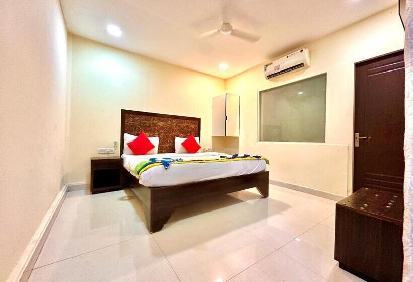 Fabhotel Moon Bliss Beach Resort