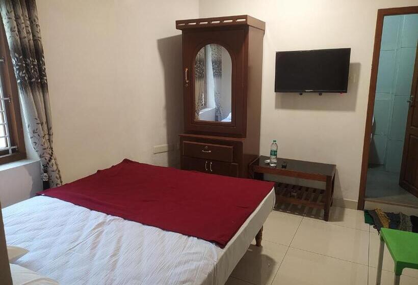 酒店 Mubarak Family Restaurant