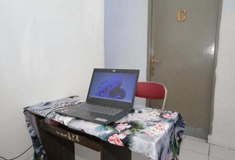 호텔 Oyo 93836 Budi Residence 1