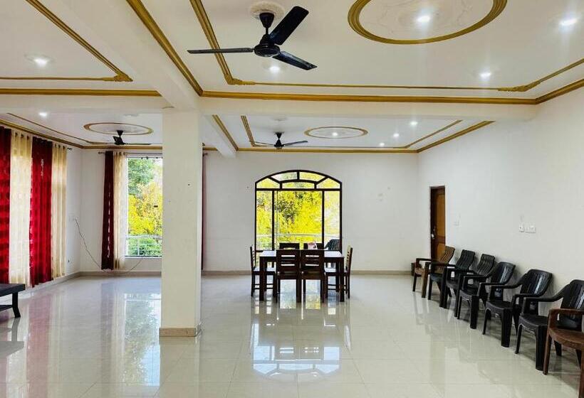 فندق Prafull By Peace Lily Group