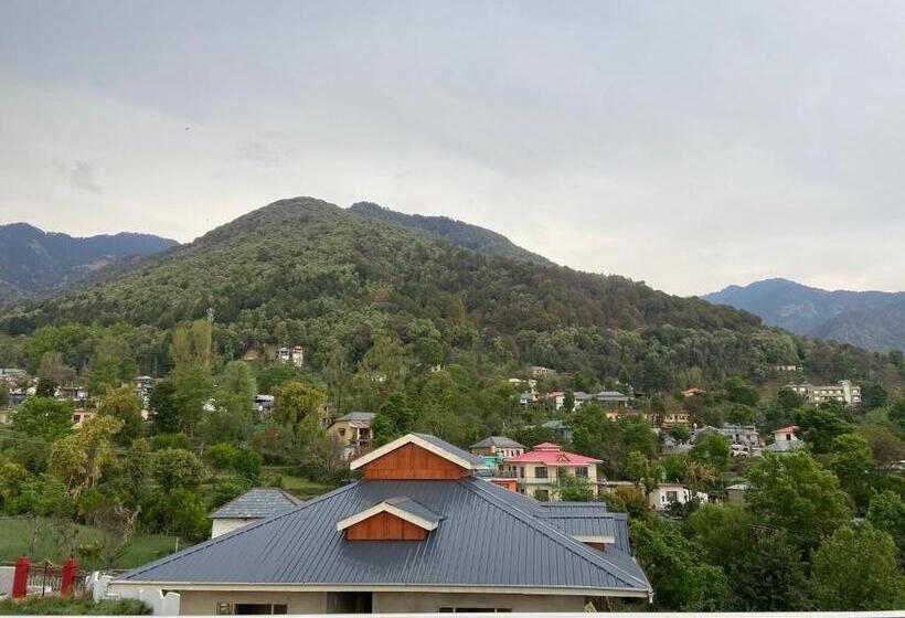 فندق Prafull By Peace Lily Group