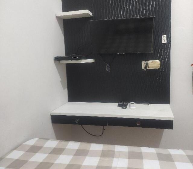 호텔 Spot On 93853 Budi Residence 2