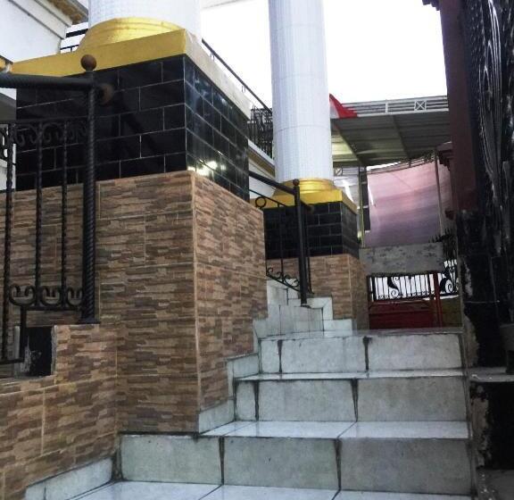 فندق Spot On 93880 Guest House Bu Iin Syariah