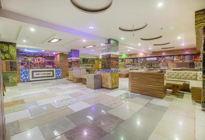 בית מלון כפרי Sqaure Philip