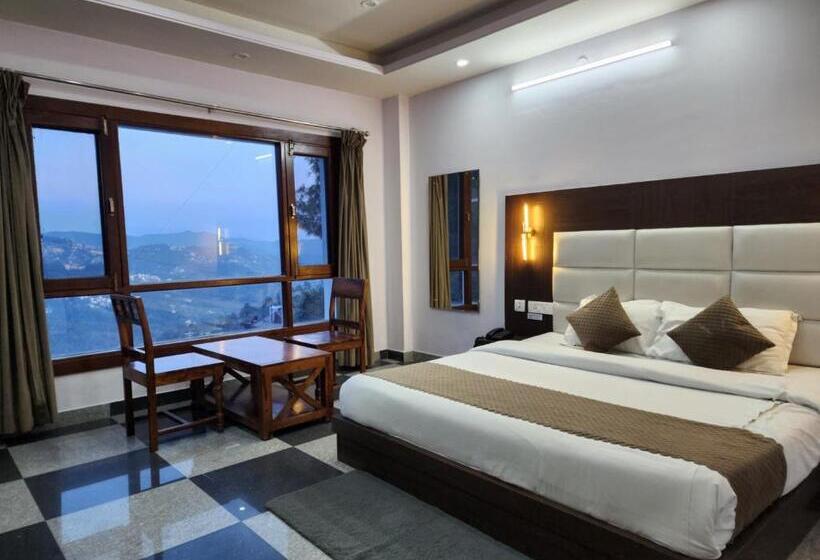 Отель The White House