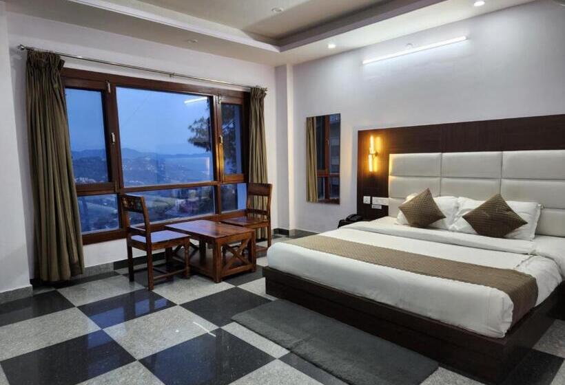 Отель The White House