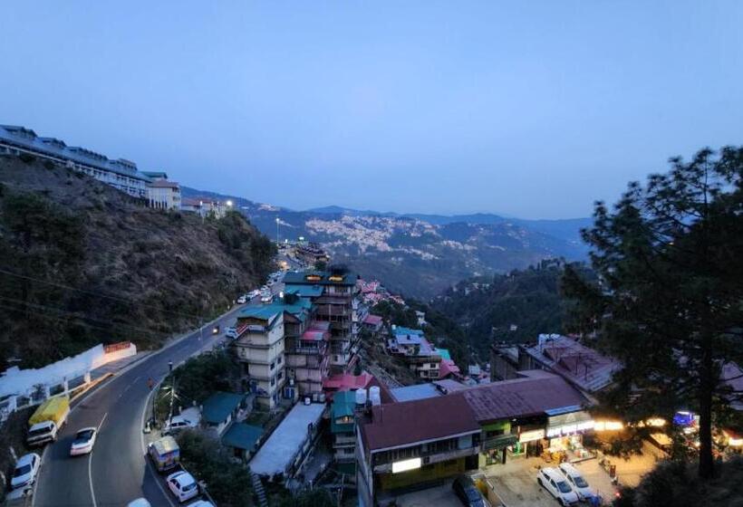 Отель The White House