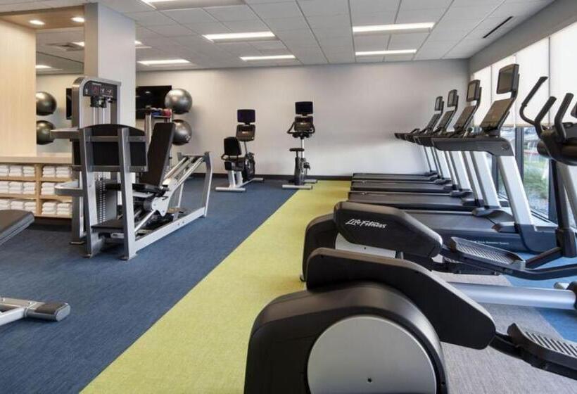 ホテル Towneplace Suites By Marriott Holland