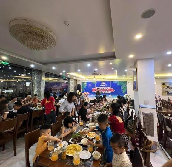 Khách Sạn Moonlight   Sen Biển Hotel   Lc Sầm Sơn
