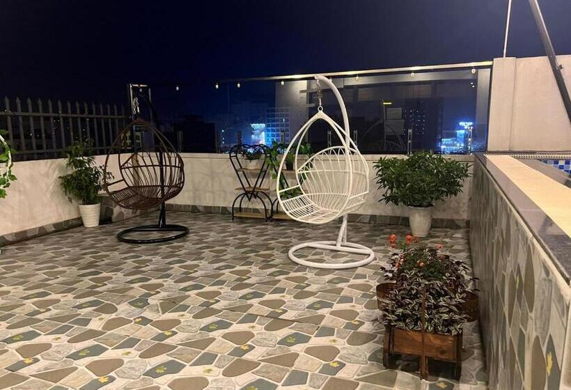 Khách Sạn Moonlight   Sen Biển Hotel   Lc Sầm Sơn