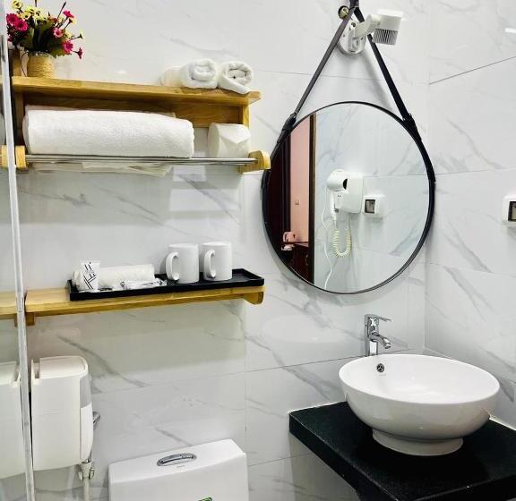 Khách Sạn Moonlight   Sen Biển Hotel   Lc Sầm Sơn